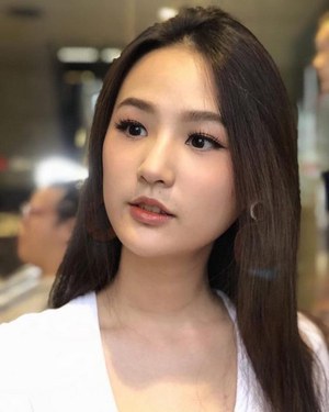 帕瓦蒂·可乔派萨恩 Pavadee Komchokpaisan照片