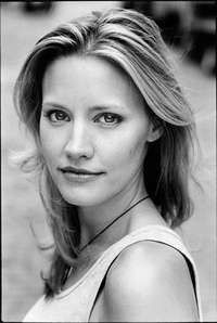 卡迪·斯特瑞兰德 KaDee Strickland照片
