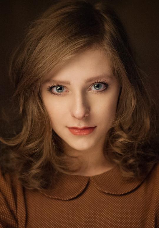 莉莎·阿尔扎马索娃 Liza Arzamasova照片