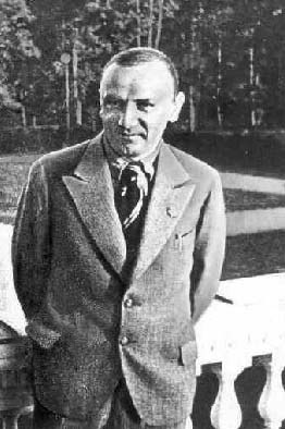 弗拉基米尔·彼得罗夫 Vladimir Petrov照片