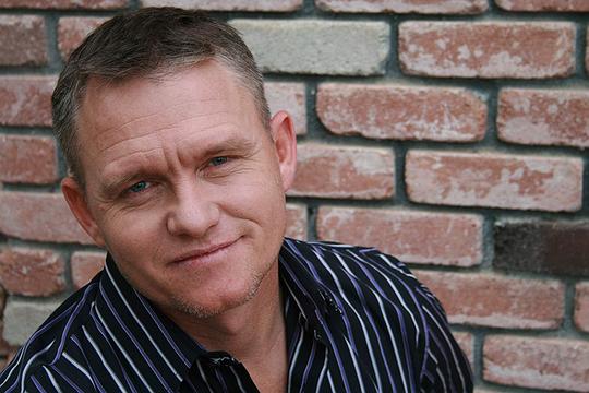 弗雷迪·乔·法恩斯沃思 Freddie Joe Farnsworth照片