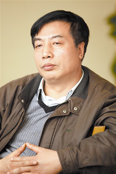 鲍十 Shi Bao照片