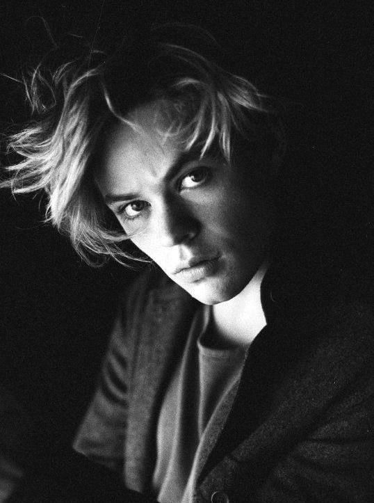 哈里森·吉尔伯特森 Harrison Gilbertson照片