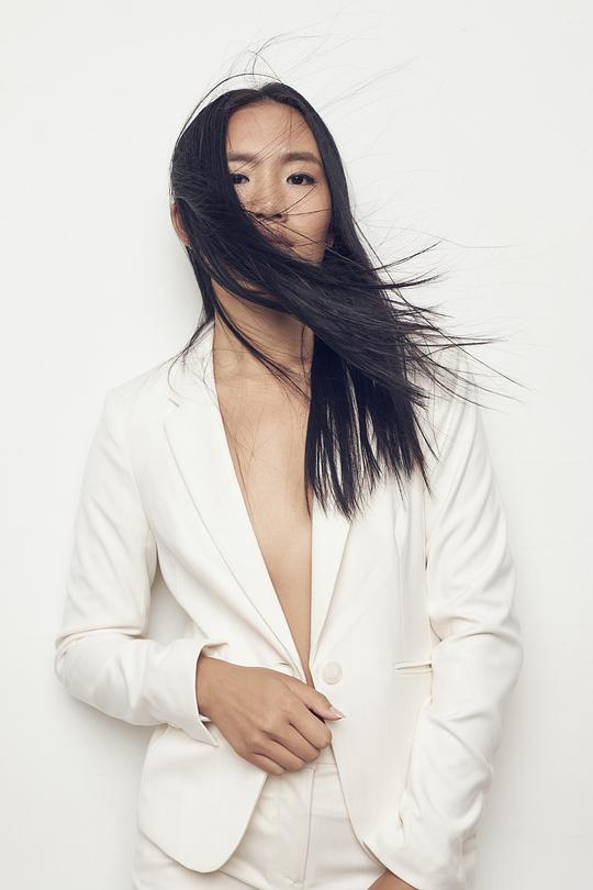 克劳迪娅·凯 Claudia Kai照片