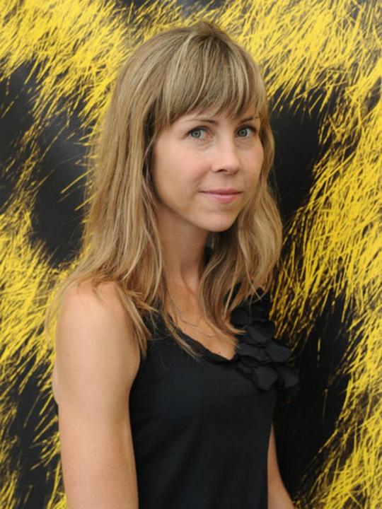 路易斯·阿桑宝特 Louise Archambault照片