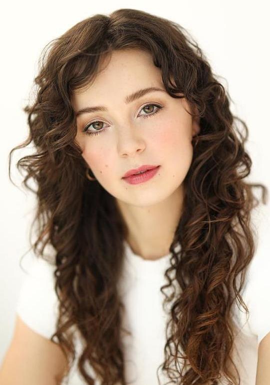 贾米拉·霍尔 Jamila Hall照片