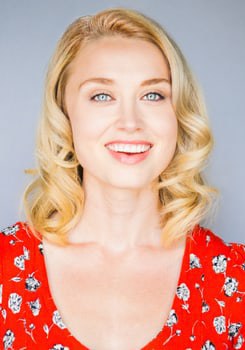 泰丝·登根斯坦 Tess Degenstein照片