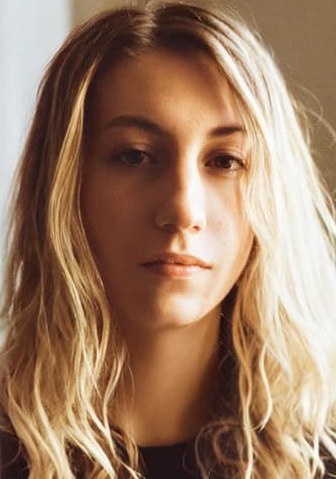 Alice Maio Mackay照片