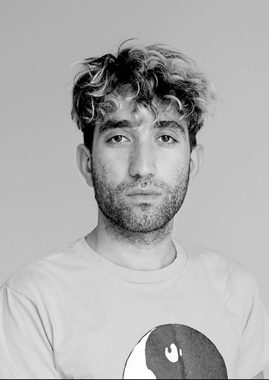 法拉·阿努沙普尔 Faraz Anoushahpour照片