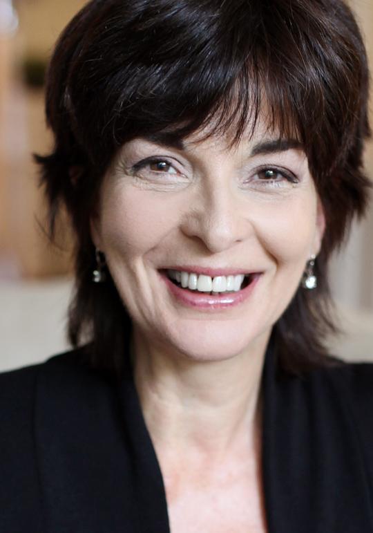 米舍利娜·伯纳德 Micheline Bernard照片