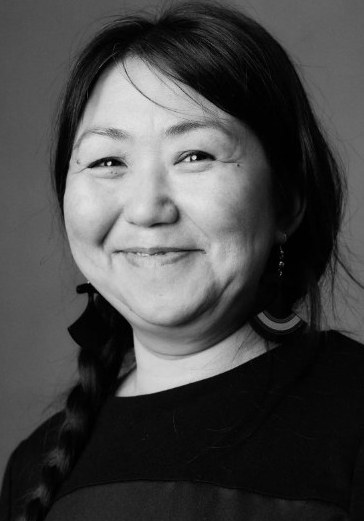 露西·图卢加鲁克 Lucy Tulugarjuk照片