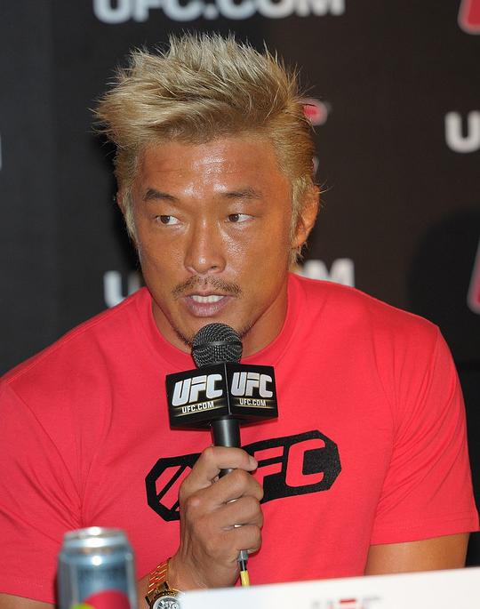 秋成勋 Yoshihiro Akiyama照片