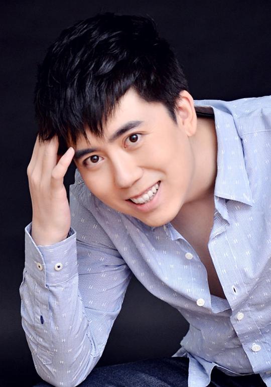 杨文哲 Wenzhe Yang照片