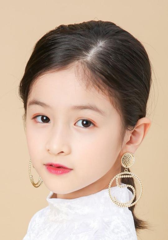 徐婧荧 Jingying Xu照片