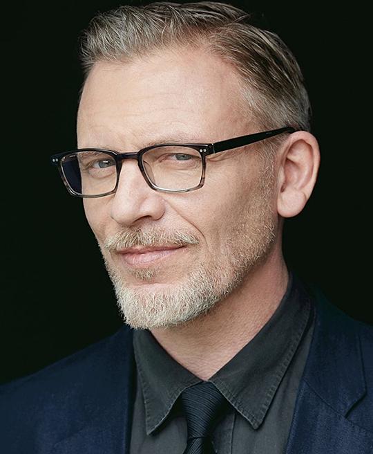 考乐姆·吉斯·雷尼 Callum Keith Rennie照片