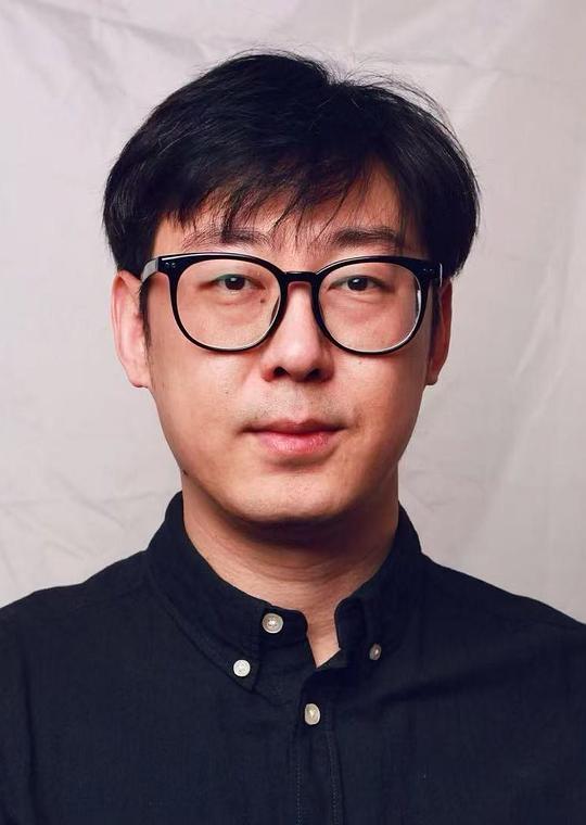 王上斌照片