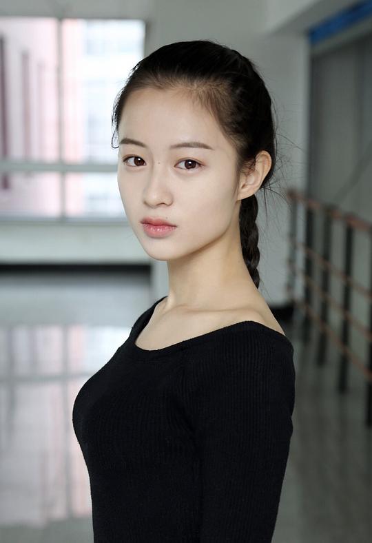李嘉鑫 Jiaxin Li照片