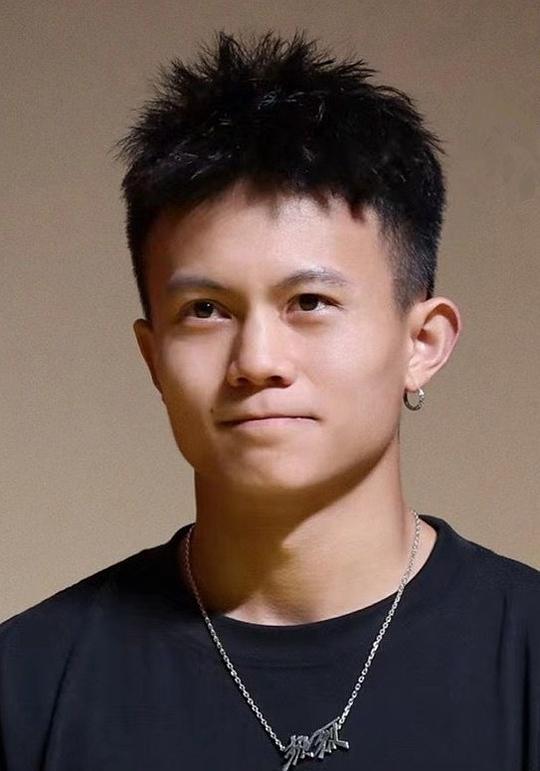 周森林 Senlin Zhou照片