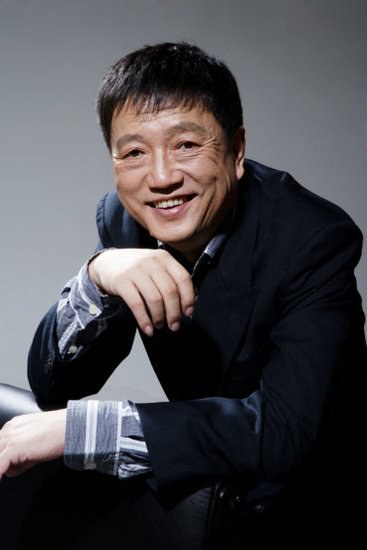 秦焰 Yan Qin照片