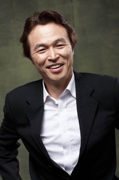 成民秀 Min-soo Sung照片