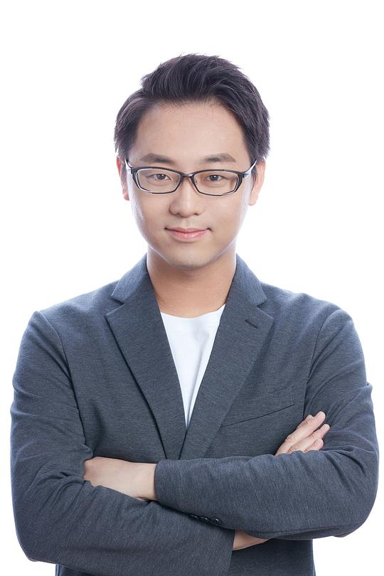皇贞季 Zhen Wang照片