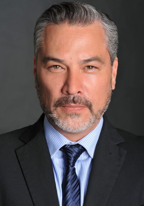 毛里西奥·门多萨 Mauricio Mendoza照片