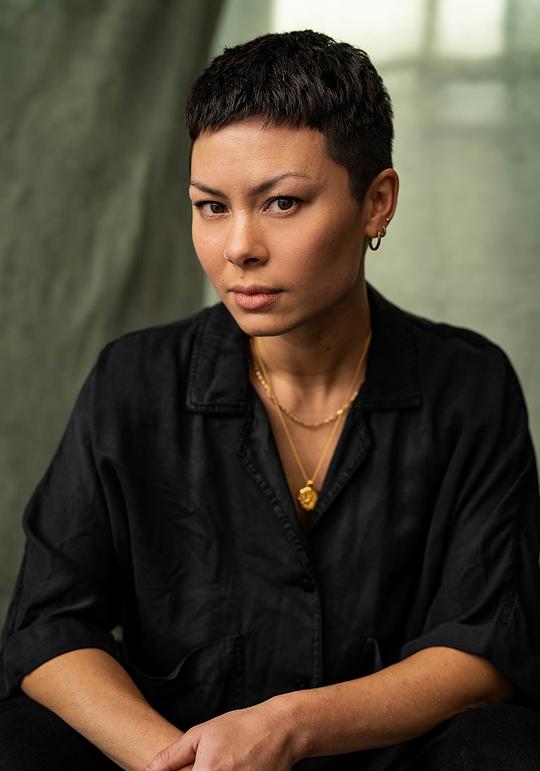 安娜·里昂·布洛菲 Anna Leong Brophy照片