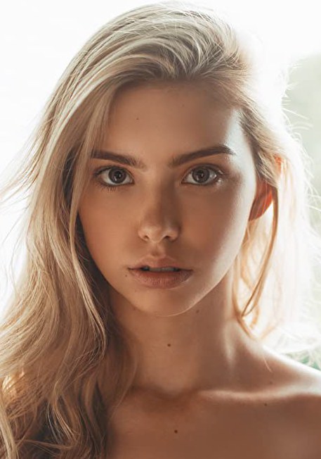 雷恩·哈珀 Raelynn Harper照片