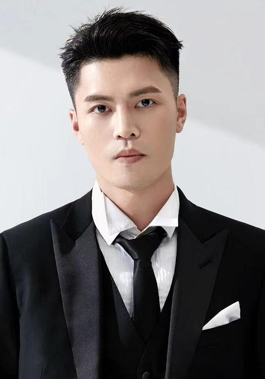 宁桓宇 Huanyu Ning照片
