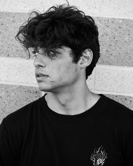 诺亚·琴蒂内奥 Noah Centineo照片