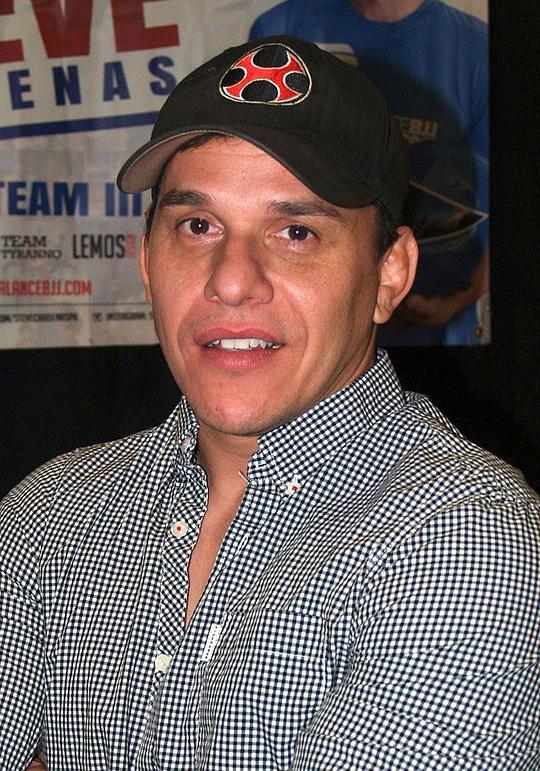 Steve Cardenas照片