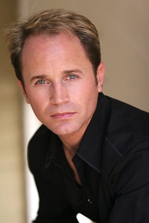 David Yost照片