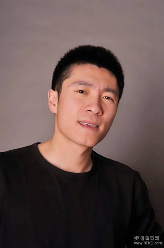 李昆鹰 Kunying Li照片