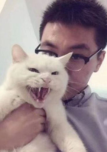 张昊天照片