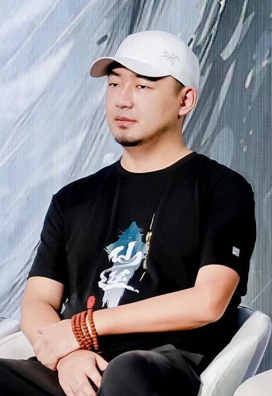 王建鑫照片
