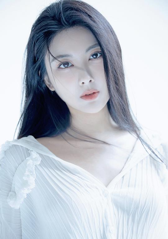 王伊瑶 Yiyao Wang照片