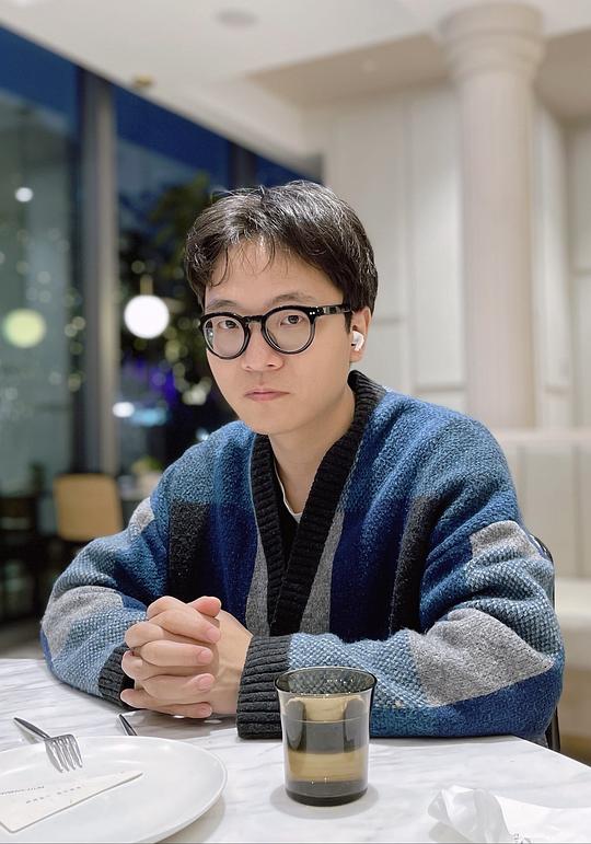 鹿迅 Xun Lu照片