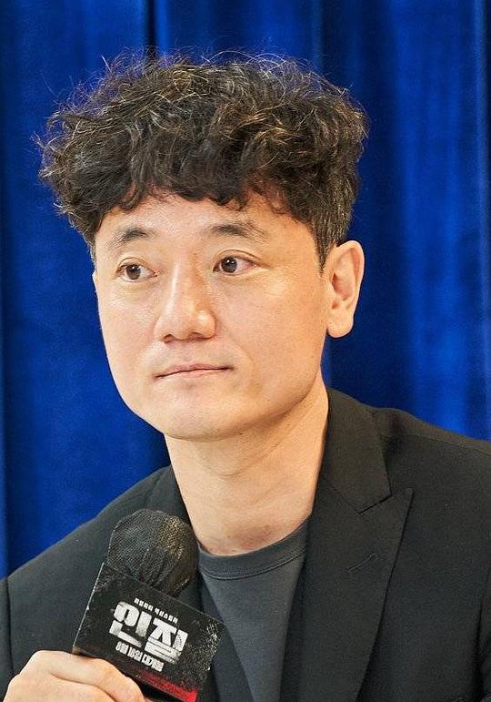 毕感成 Gam-sung Pil照片