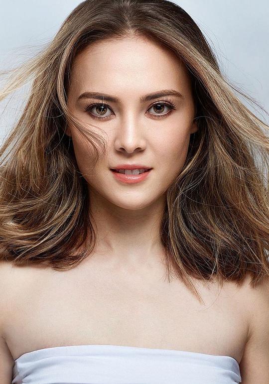 何慈茵 Charlene Houghton照片