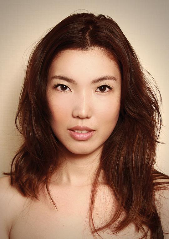 艾玛·易 Emma Yi照片