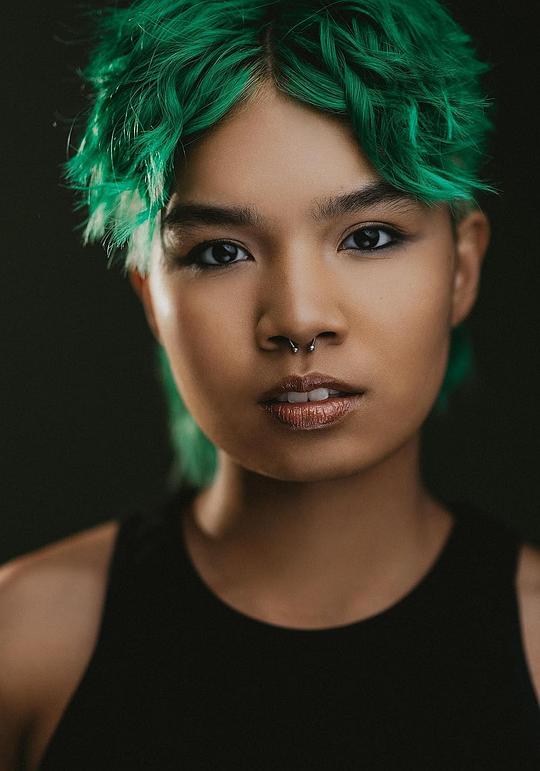 谢尔尼·梅尼斯 Sherine Menes照片
