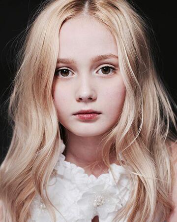奥黛丽·格蕾丝·马歇尔 Audrey Grace Marshall照片
