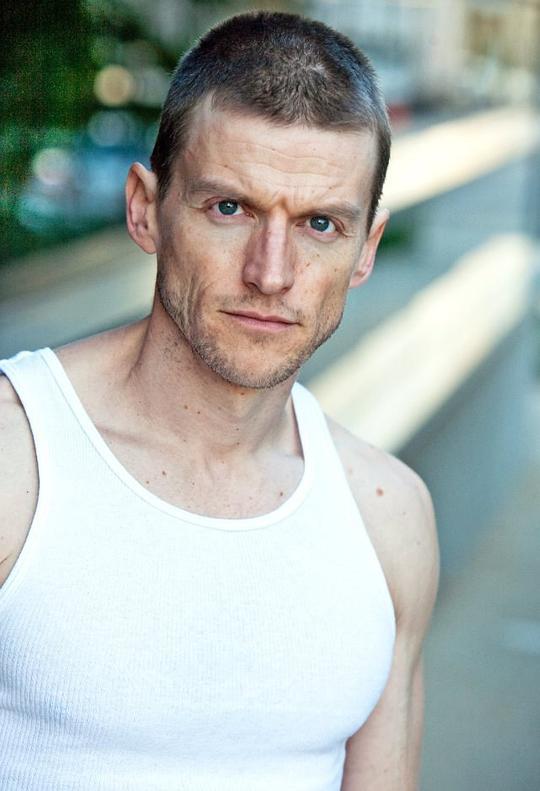 吉迪恩·埃默里 Gideon Emery照片