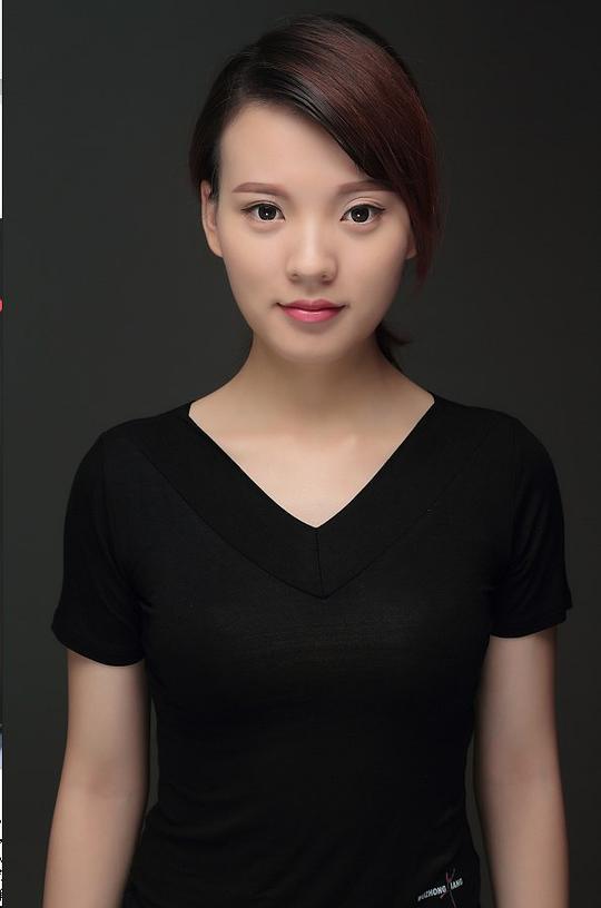李彦萱 Yanxuan Li照片