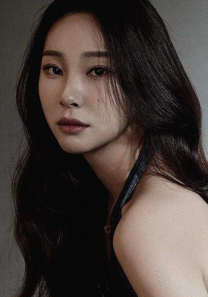 梁奏美 Yang Ju-mi照片