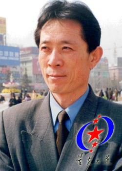 黄精一 Jingyi Huang照片