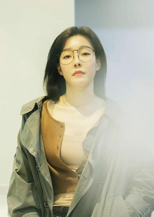 韩真 Zhen Han照片