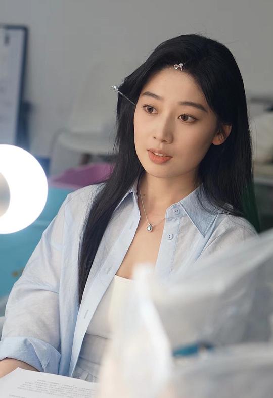 周兰 Lan Zhou照片