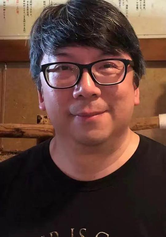 李升照片