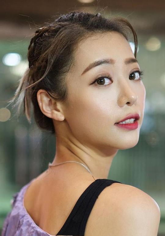 刘若宝 Polly Lau照片